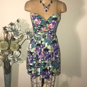 BUNDLE 3 for 30% OFF! Sweetheart strapless dress.